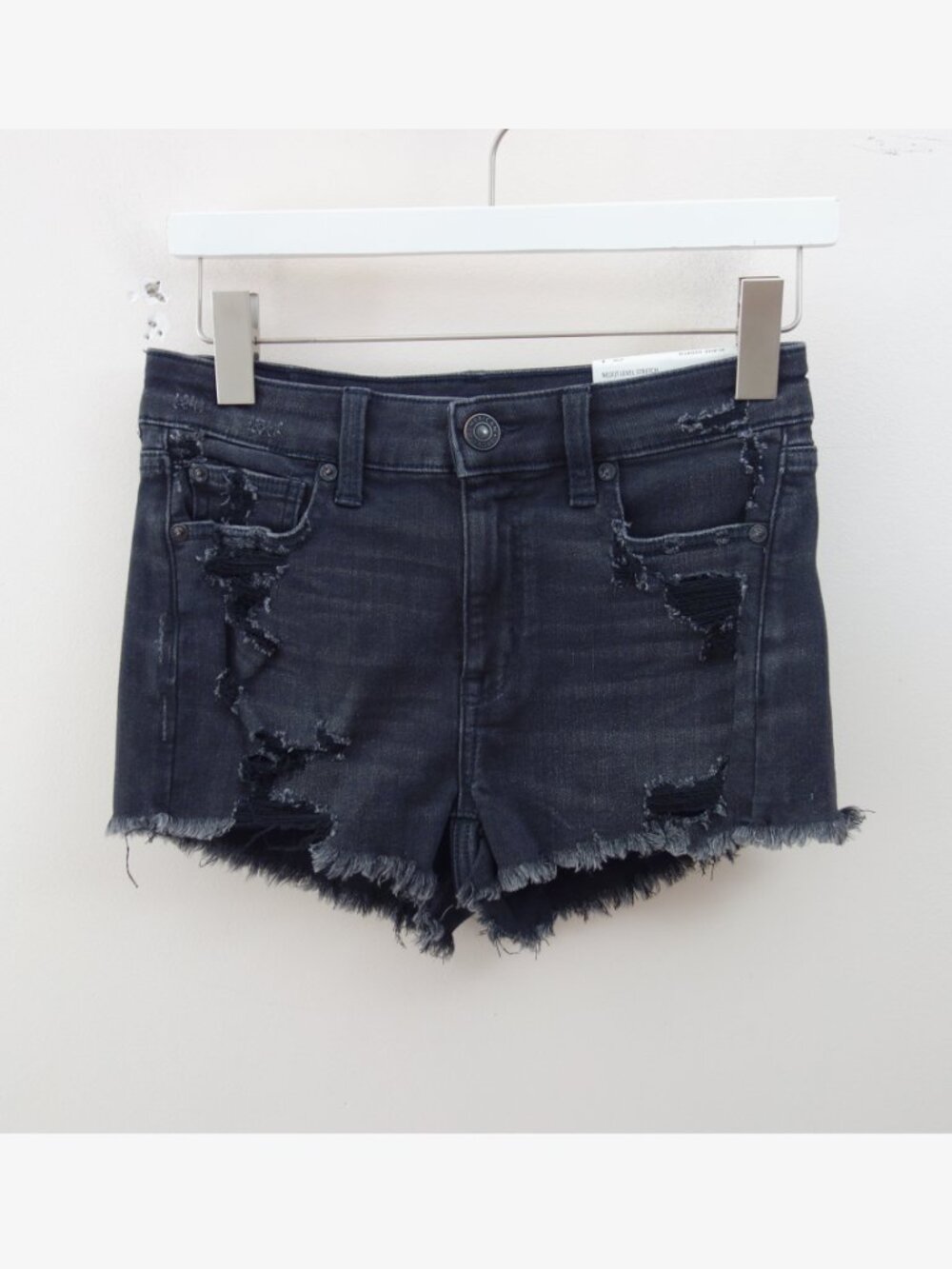 American Eagle Hi-Rise Jean Shortie Next level Stretch Black Distressed (4/27W)